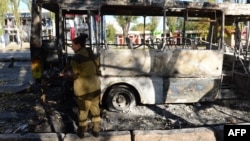 Автобус после взрыва в Донецке. 1 октября 2014 года. Иллюстративное фото.
