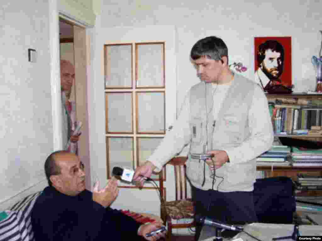 Озодликнинг Тошкентдаги етакчи мухбирларидан бири бўлган Ҳусниддин Қутбиддинов (Шайбон).