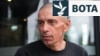 Ihar Karnei në Lituani në qershor 2025, pas lirimit të ndërmjetësuar nga SHBA-ja të 14 të burgosurve të regjimit të Aleksandr Lukashenkos në Bjellorusi.