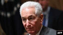 Ambasadori amerikan në Paris, Charles Kushner.