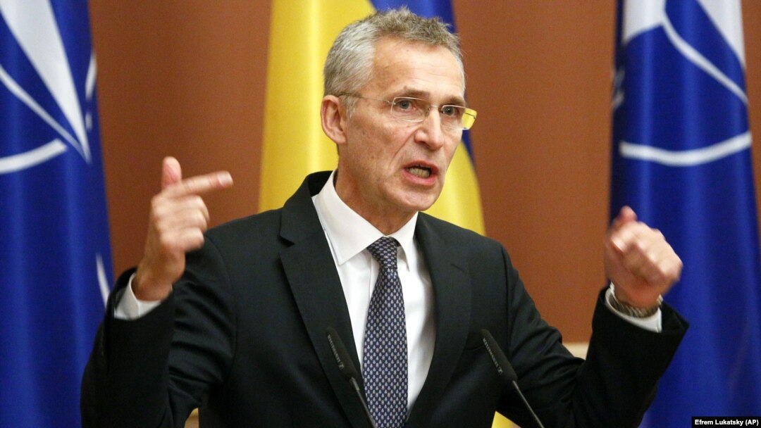 Secretarul general NATO, Jens Stoltenberg, a declarat marți, la București, că NATO nu este parte a războiului, dar va continua să sprijine Ucraina atât timp cât este necesar. 