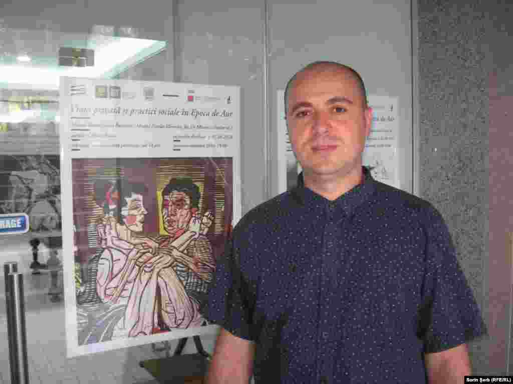 Cosmin Năsui, curator al expoziției - Viața privată și practici sociale în Epoca de Aur