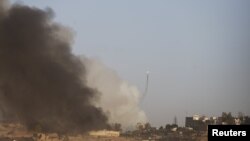 Pamje nga luftimet artilerike në Sana të Jemenit