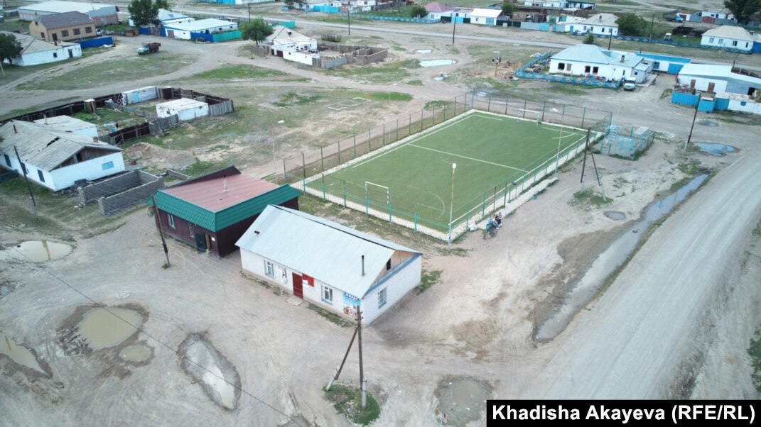 Есектегі секс зиянсыз Ата-анасы жоқ кездегі порно