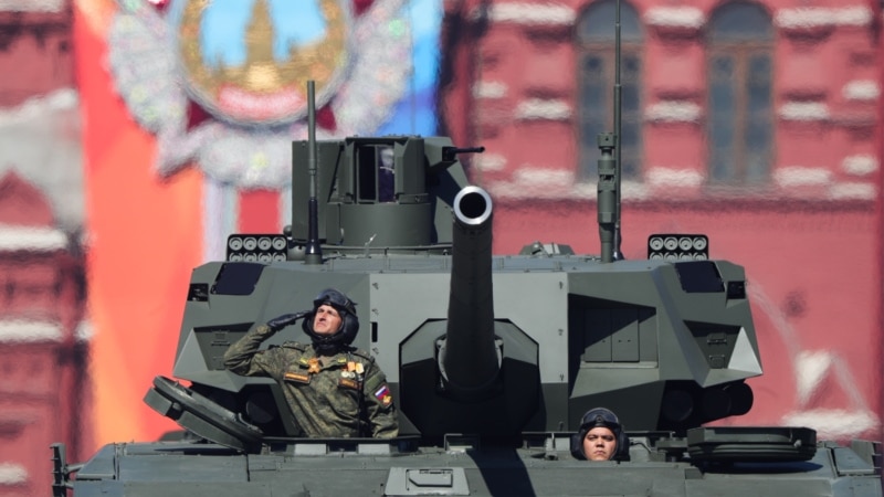 «Россия играет на грани»: зачем Кремлю фейки о военной технике