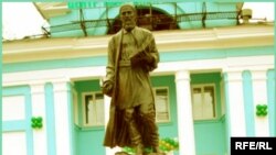 Ульянда Кол Гали һәйкәле