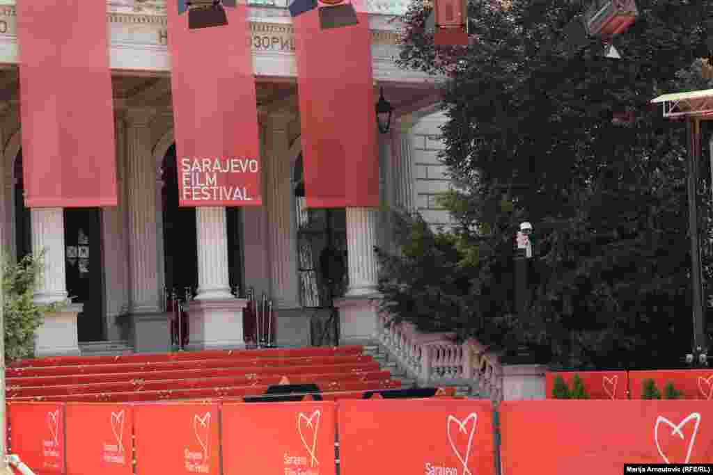 U Narodnom pozorištu Sarajevo će se, takođe, održati svečana ceremonija otvaranja 27. Sarajevo Film Festivala.