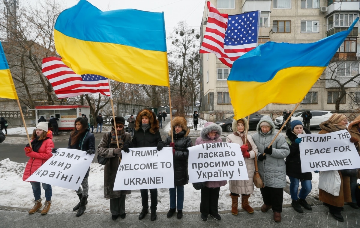 Під час акції біля посольства США в Україні. Київ, 21 січня 2017 року