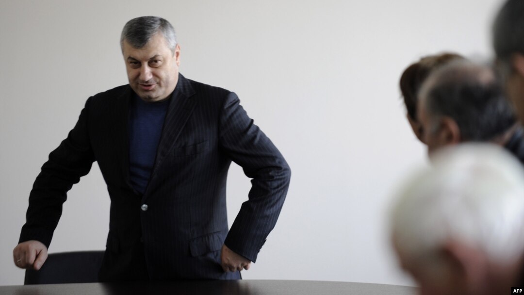 Эдуард Кокойты заявил, что намерен бороться за власть в Южной Осетии