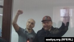 Талгат Аян жана Макс Бокаев сотто. 