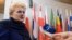 Președinta Lituaniei, Dalia Grybauskaite, adresîndu-se reporterilor la Bruxelles 