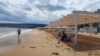 Prazna plaža u Feodosiji na Krimu u julu 2026.
