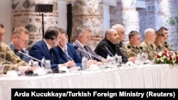 Müdafiə naziri Rustem Umerovun rəhbərlik etdiyi Ukrayna nümayəndə heyəti İstanbulda. 16 may 2025