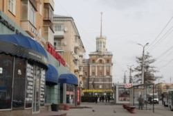 В центре города сделали теплые остановки.