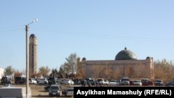 Мечеть имени Ахмета Ишана в Жезказгане. Октябрь 2015 года.