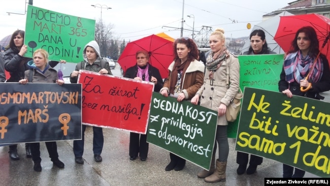 Marinković Lepić: I danas žene u BiH ne uživaju punu rodnu ravnopravnost (Sa osmomartovskog marša u Sarajevu arhivska fotografija)