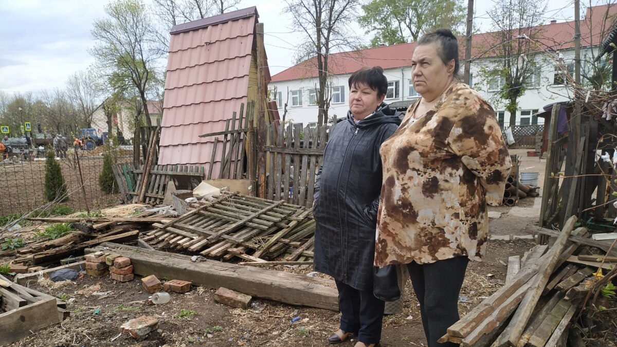 Николай Чудотворец напротив Ленина. Как ради памятника снесли детскую  площадку