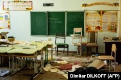 Приміщення пошкодженої обстрілами школи в одному з сіл на Миколаївщині, серпень 2022 року