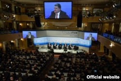 Петр Порошенко на конференции в Мюнхене. 13 февраля 2016 года