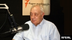 Юрий Вачнадзе в Тбилисском бюро Радио Свобода 