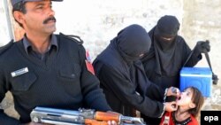 Пакистанда согушкерлер эмдетүүгө каршы чыккандыктан бул иш-чара полициянын көзөмөлү алдында жүргүзүлөт