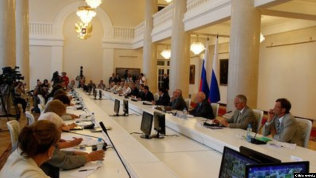 Одно из заседаний Совета при президенте РФ по развитию гражданского общества и правам человека