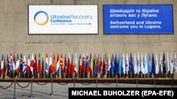 Завершуючи дводенну конференцію в південному швейцарському місті Лугано, лідери близько 40 країн підписали декларацію, яка викладає принципи для відбудови України