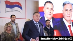 Milorad Dodik na konferenciji za medije na kojoj je optužio Bošnjake da su glasali za opozicionog kandidata jer žele da zakomplikuju situaciju u RS, Banja Luka, 24. novembar 2025.