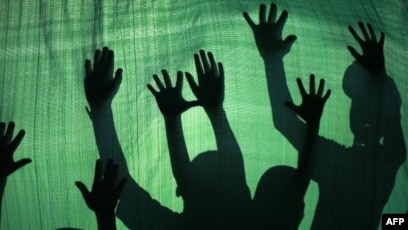 Юбка астындағы әйелдер кискаларының фотосуреттері