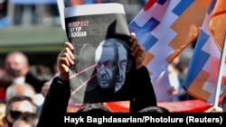 Ermeni protestçileri