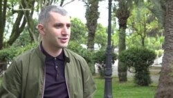 "Нам детям предложить нечего". Кризис школьного образования в Абхазии