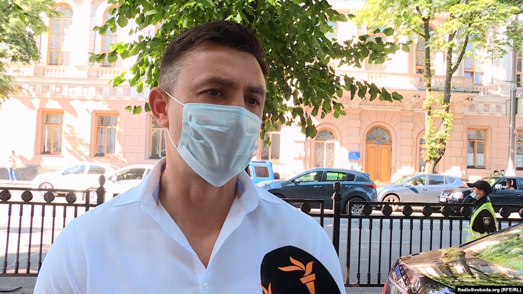 9 вересня Микола Тищенко напав на Гео Лероса під час його виступу в парламенті