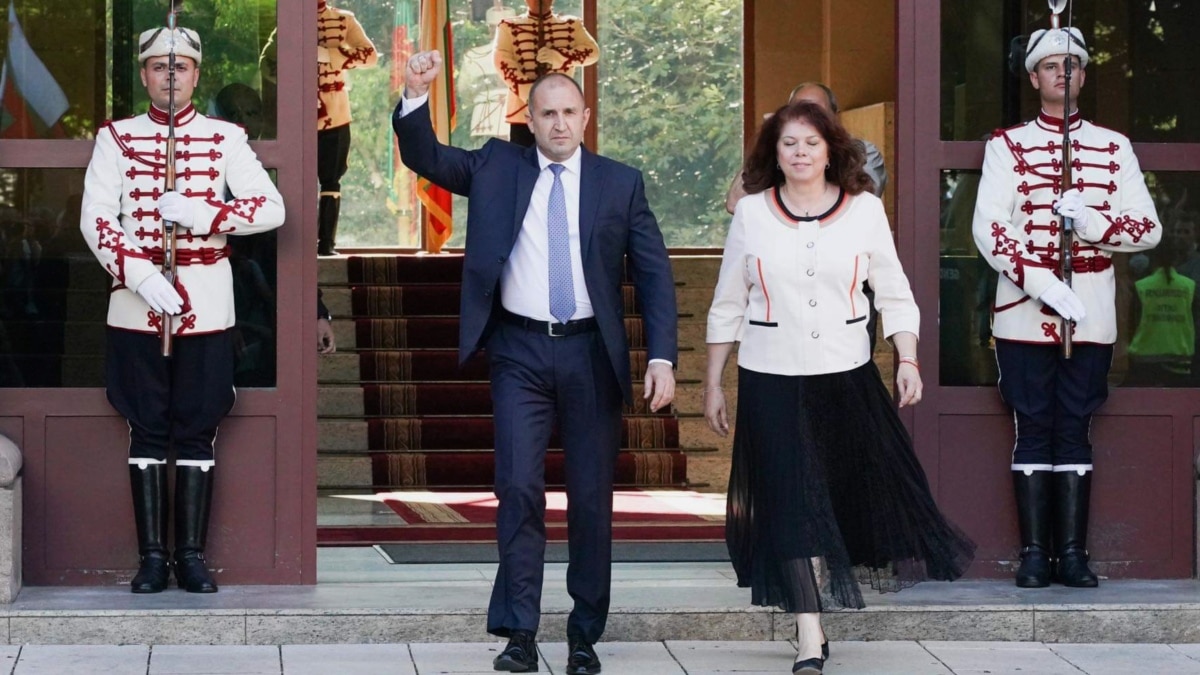 Радев перемагає на виборах президента Болгарії. США стурбовані його нещодавніми заявами щодо України