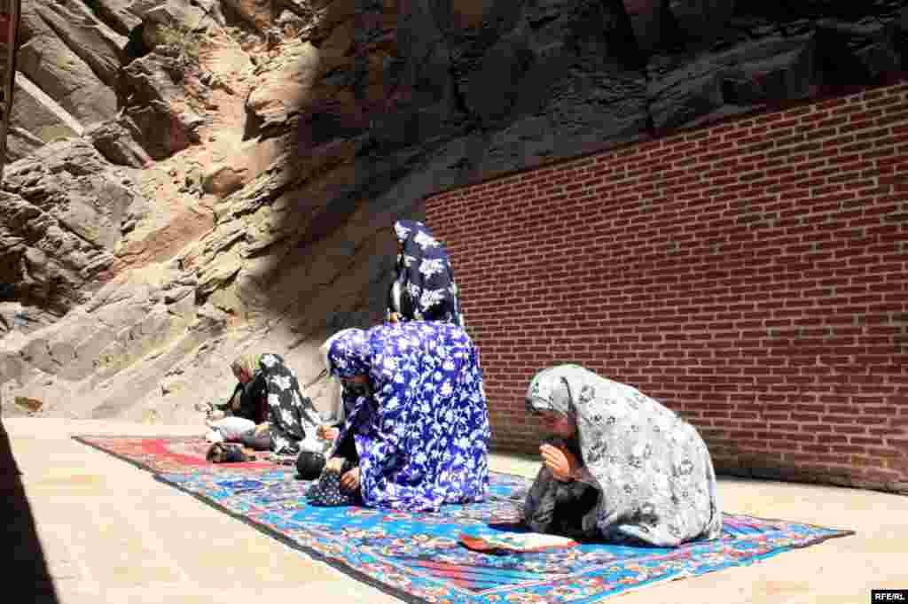 Naxçıvanda sirli "Əshabu-Kəhf" mağarası #12