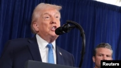 На запитання журналіста, чи це буде три місяці, шість місяців, рік чи довше, Трамп відповів: «Я б сказав, набагато довше»