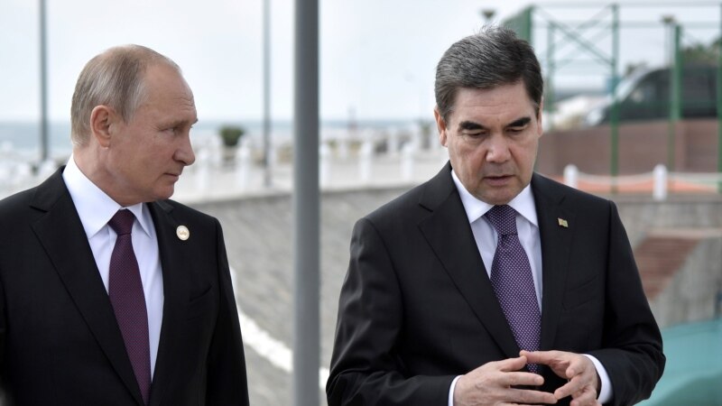 Türkmen prezidenti orsýetli kärdeşi Wladimir Putini doglan güni bilen gutlady