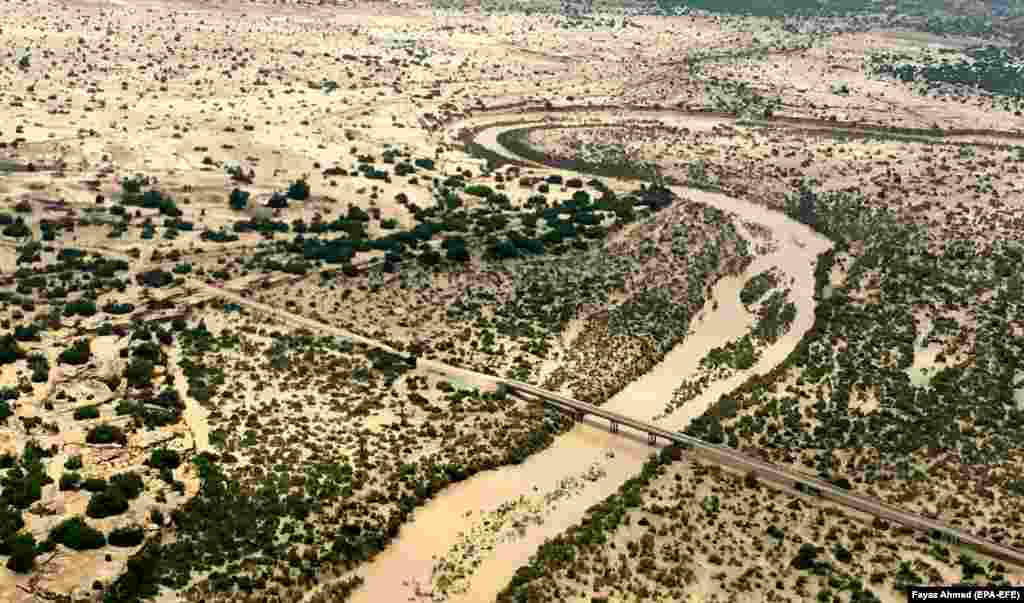 An aerial view of flooded areas in Pakistan&#39;s Balochistan Province. (epa-EFE/Fayyaz Ahmed)