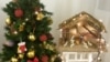 Ялинка і різдвяний вертеп в італійській оселі