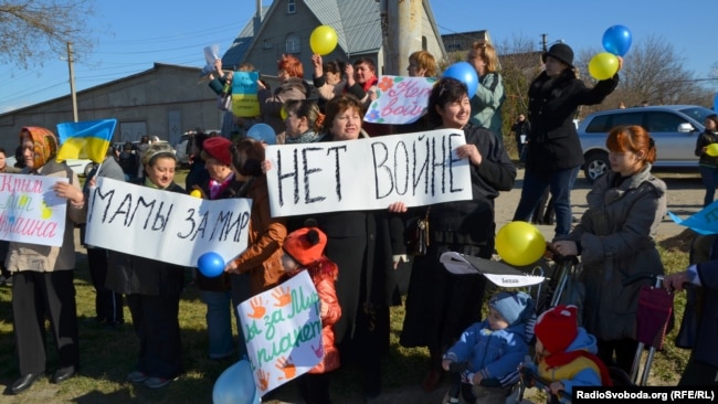Акція «Жінки Криму – за мир» у Кам'янці, 3 березня 2014 року