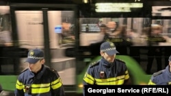 საპატრულო პოლიციის თანამშრომლები 2018 წლიდან იყენებენ კომპანია "AXON"-ის სამხრე კამერას - შსს-ს ინფორმაციით, სულ ჯამში სისტემას 3260 “BODY 2” მოდელის სამკერდე კამერა აქვს 