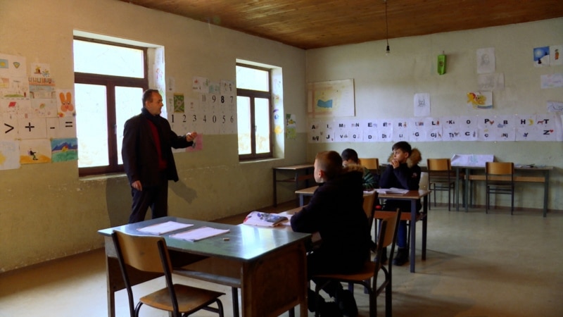 Gëzim dhe frikë nga mbyllja e shkollave në Kamenicë