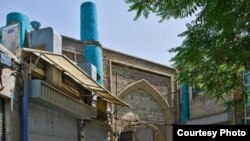 نمایی از یک بخش از حصار ناصری که خانه حاکم تهران نیز در آن واقع است