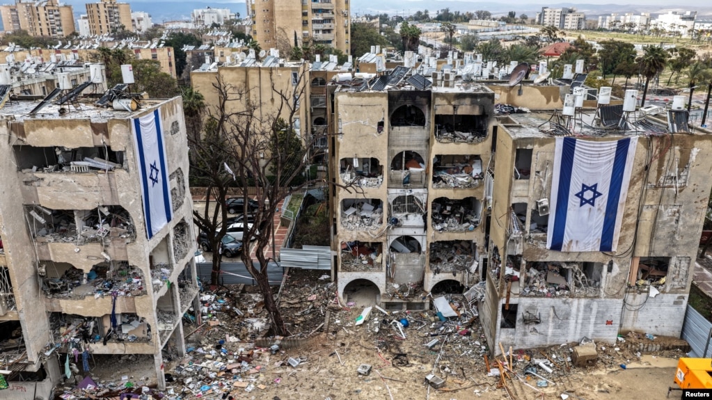 تصویری از حملات پهپادی ایران به شهر «عراد» در اسرائیل