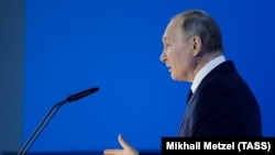Президент России Владимир Путин во время выступления с ежегодным посланием, 21 апреля 2021 года