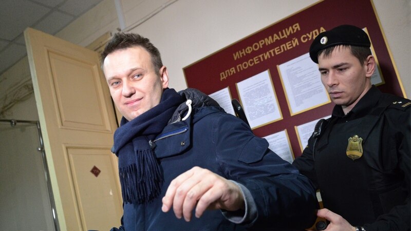 «Власти опасаются акций протеста». Почему Навального будут судить на закрытом заседании