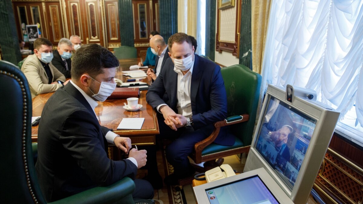 ofis-prezidenta-v-ukraine-proveryayut-apparaty-ivl-dvuh-ukrainskih-kompaniy Офис президента: в Украине проверяют аппараты ИВЛ двух украинских компаний