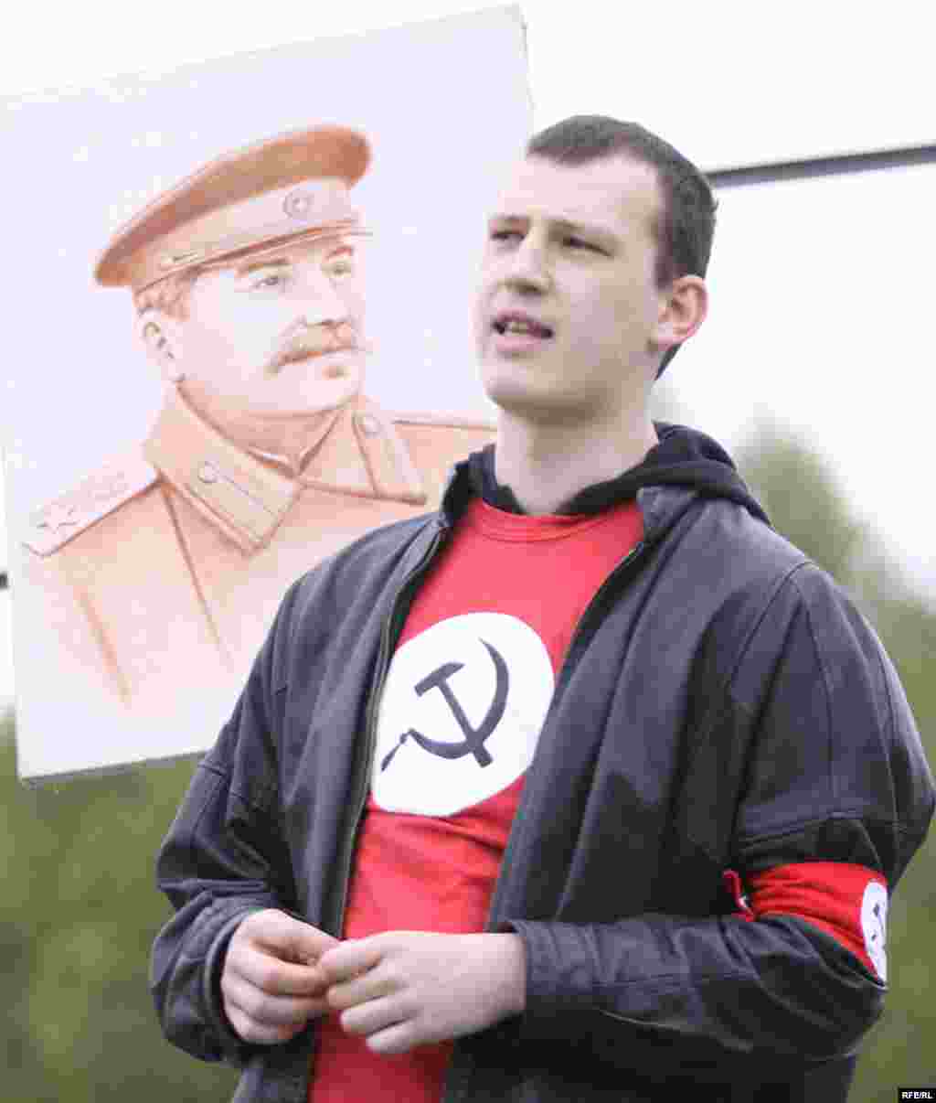 Шэсьце нацболаў і камуністаў па вуліцах Менску