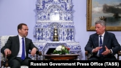 Юрий Бойко на встрече в Москве с премьер-министром России Дмитрием Медведевым. Россия, 22 марта 2019 года