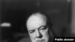 Уинстон Черчилль «ноу коммент» деген учкул сөздү биринчи жолу 1949-жылдын 12-февралында айткан экен.
