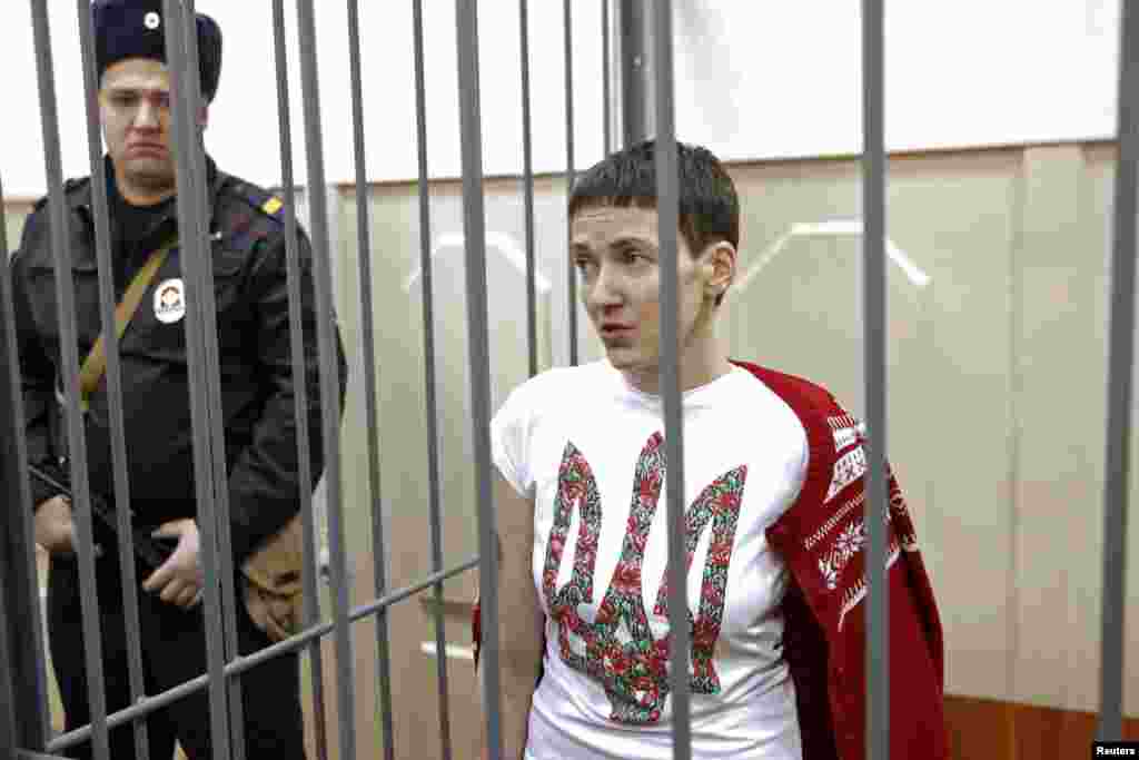 Українська льотчиця Надія Савченко в Басманному суді Москви, 10 лютого 2015
